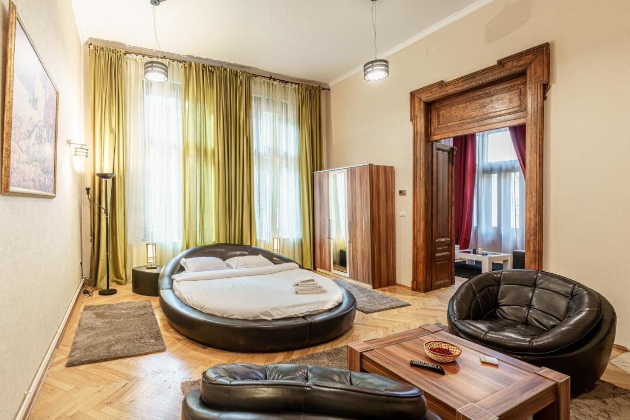 Select City Center Apartments Braşov Exterior foto