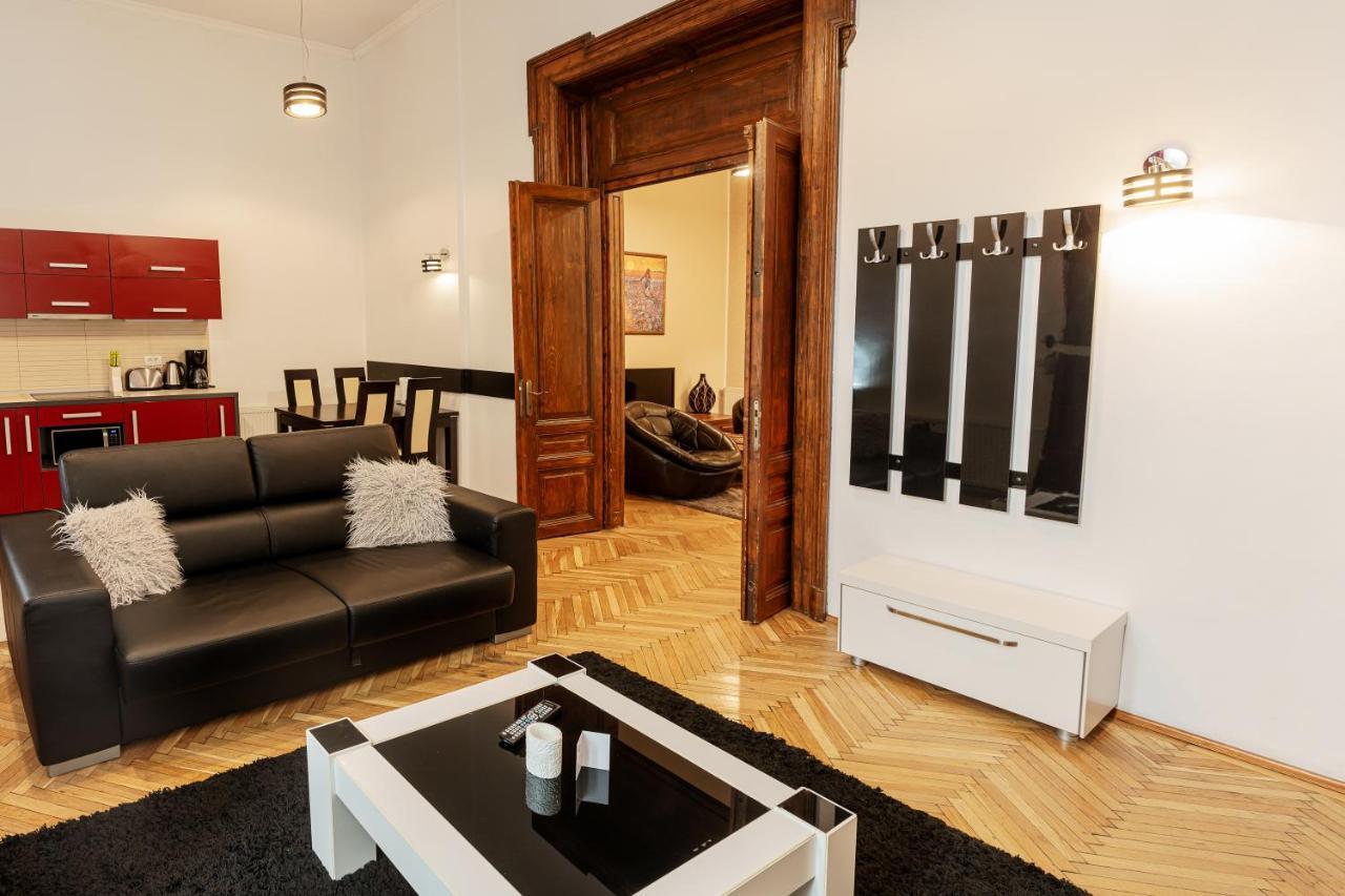 Select City Center Apartments Braşov Exterior foto